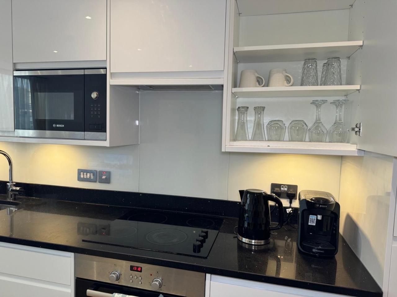 Luxury 2 Bedroom Apartment In Central Croydon With Free Parking Exterior foto